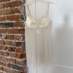 Gillian & O’Malley Chemise w/ Built-In Bra 34B White Floral Lace Dress Lingerie